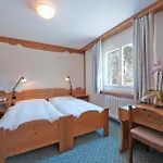 호텔 Chesa Grischa 3*