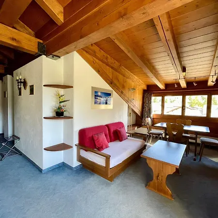 Hotel Chesa Grischa 3*