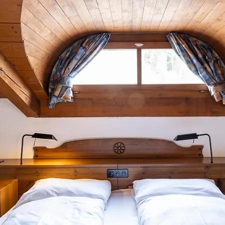 Chesa Grischa Hotel 3*