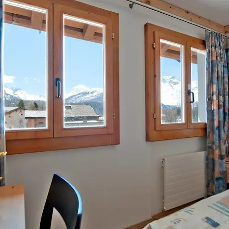 Chesa Grischa Hotel 3*