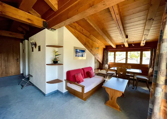 Hotel Chesa Grischa 3*