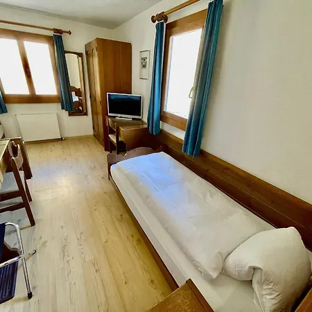 Chesa Grischa Hotel 3*