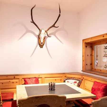 Hotell Chesa Grischa