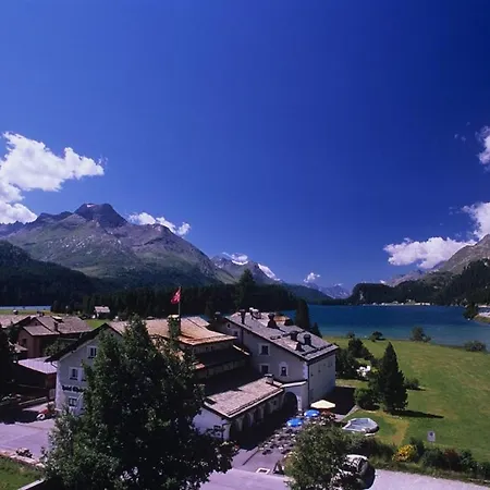 Chesa Grischa Hotell